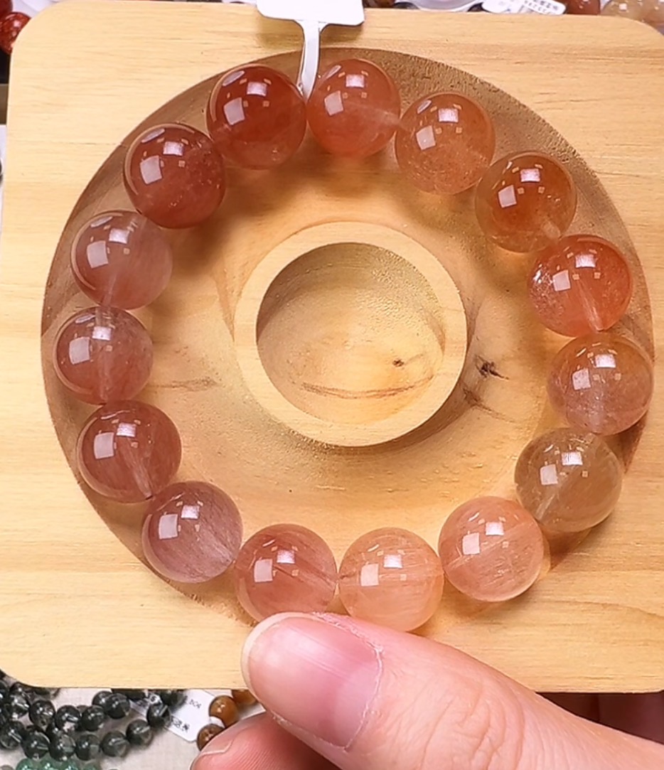 晶匠粉兔毛手串13mm+   编号-JP55924