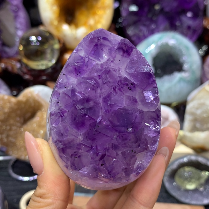 未镶嵌水晶大型摆件（非配饰）