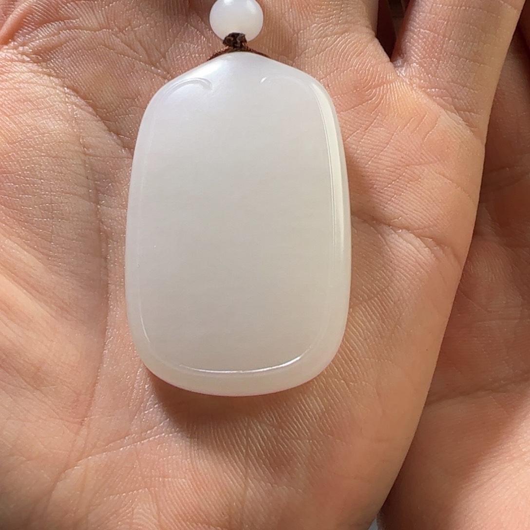 和田玉（子料）未镶嵌项链犬**憶