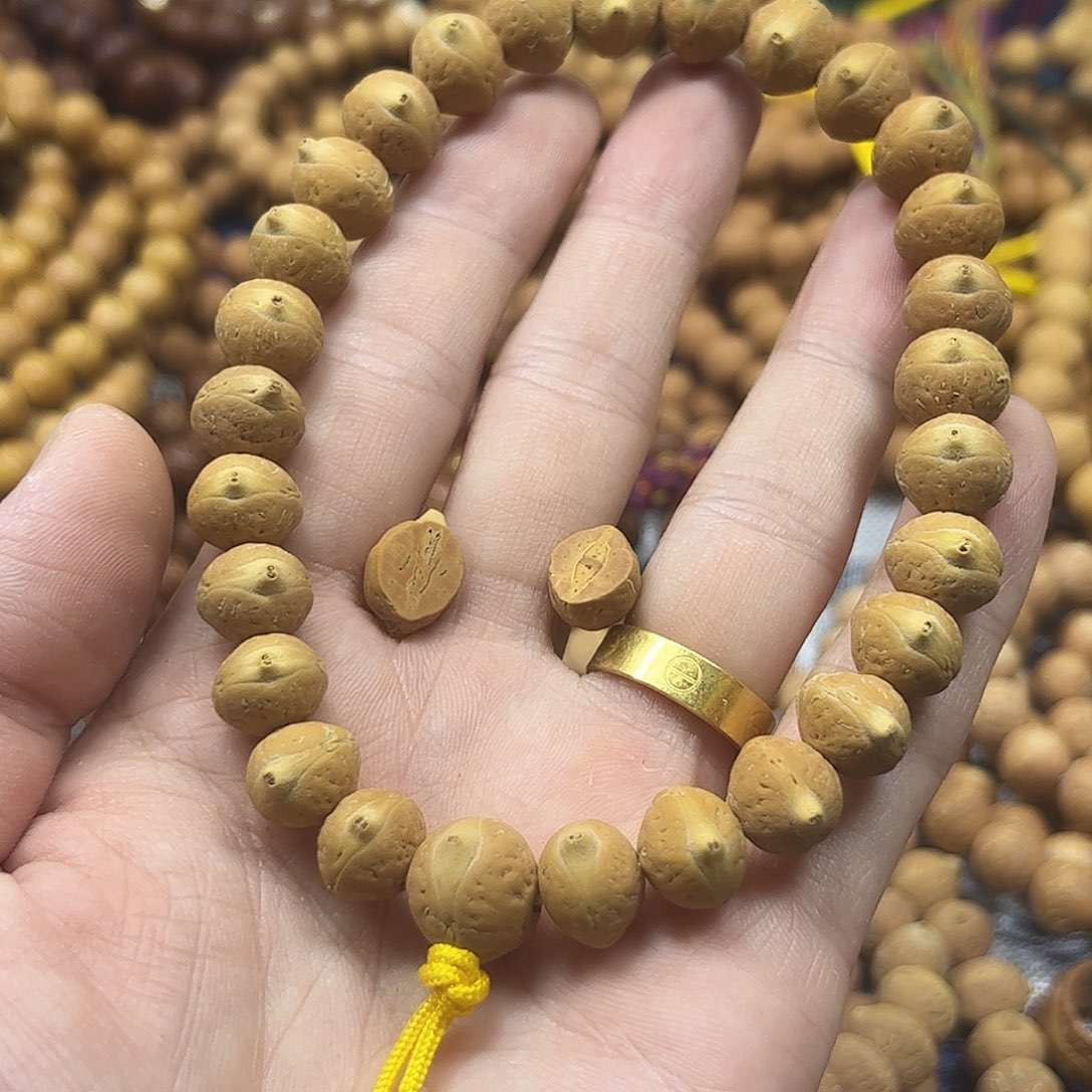 凤眼菩提吊坠10.5实心手串