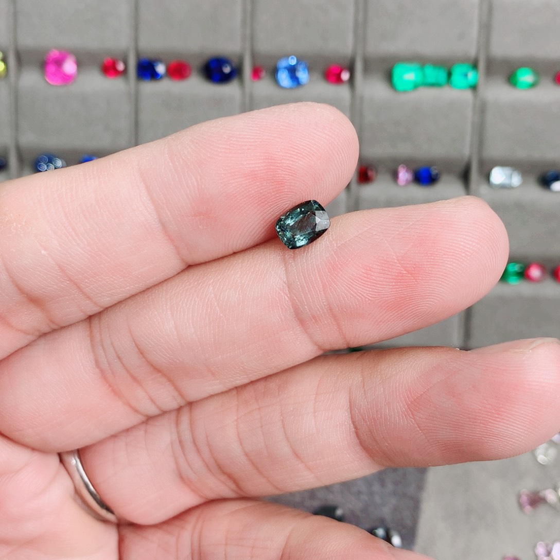 尖晶石裸石未镶嵌黎*兮1.13ct