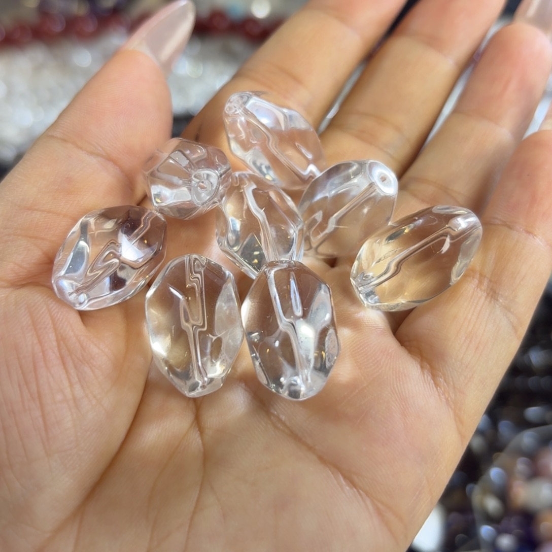 要***笑玛瑙/玉髓未镶嵌珠宝半成品