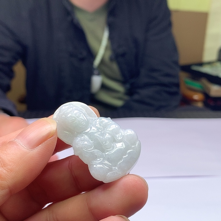 翡翠未镶嵌颈饰天然A货翡翠观音