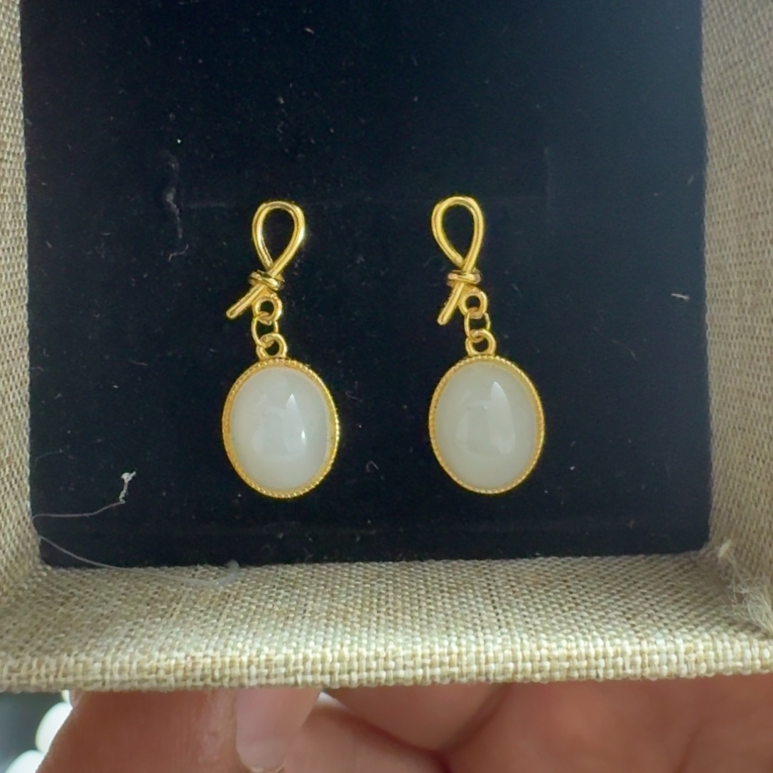 蒲***英和田玉未镶嵌手链和田白玉耳坠