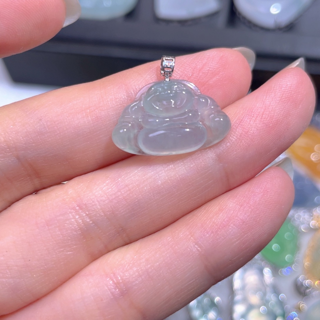 颈饰18K金镶嵌翡翠翡翠