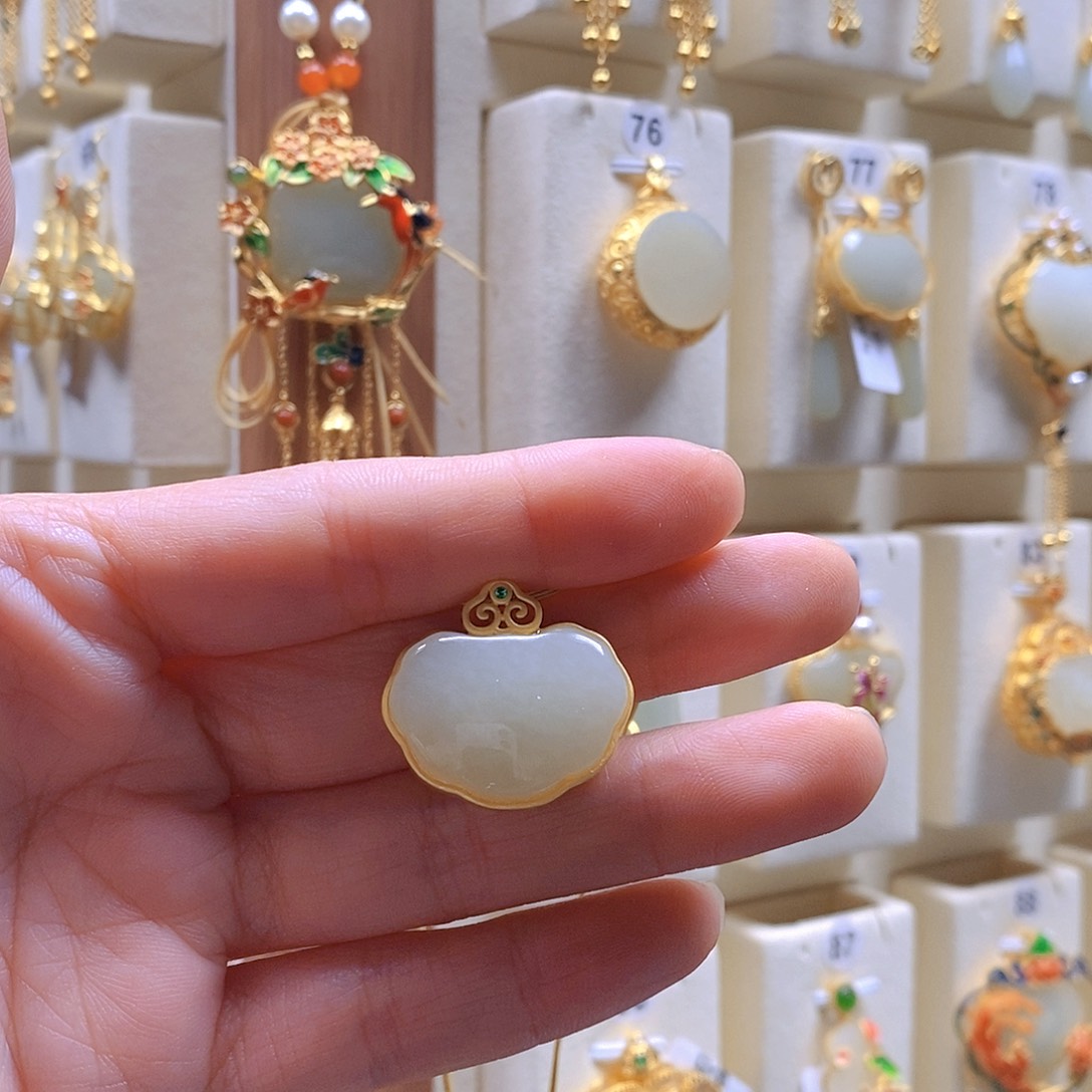 和田玉颈饰银S925镶嵌