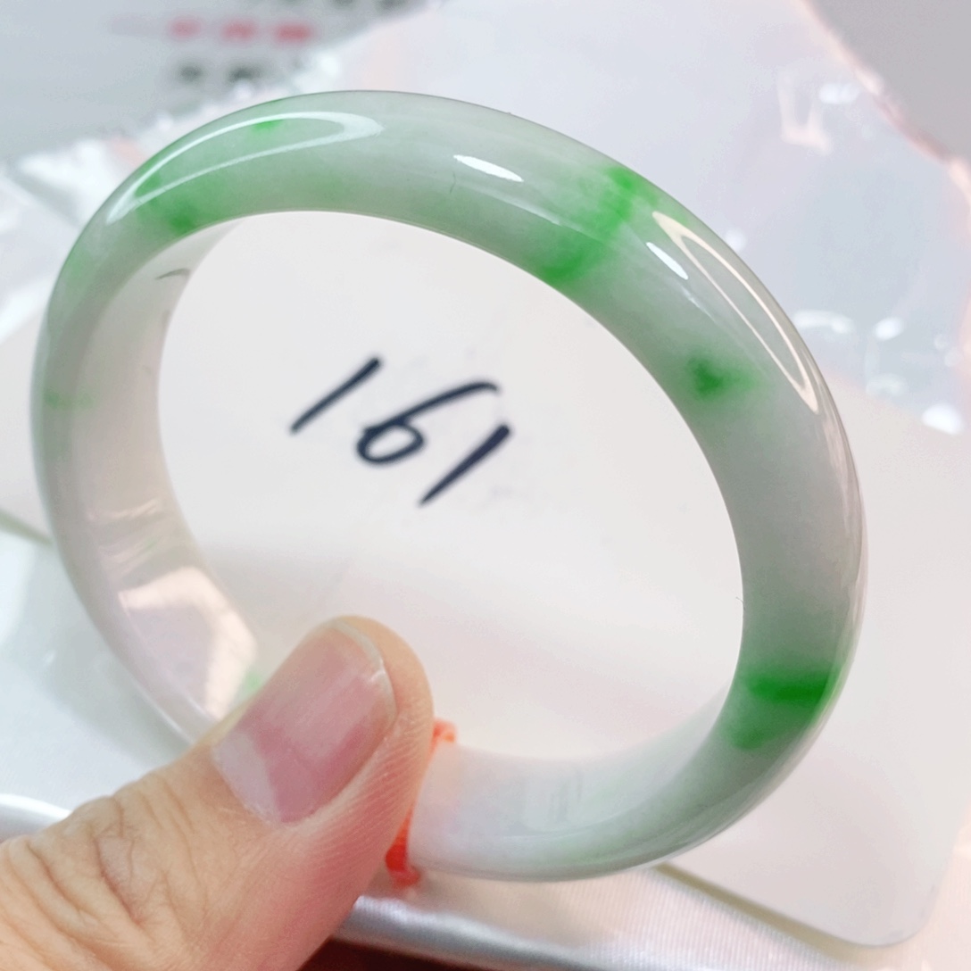 翡翠手镯未镶嵌54圈口贵妃