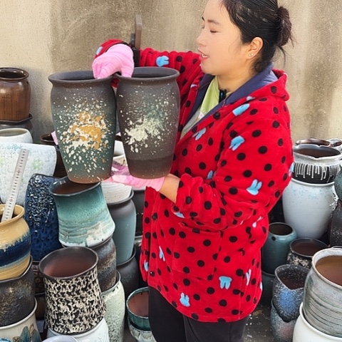 口15高25两个盆。   