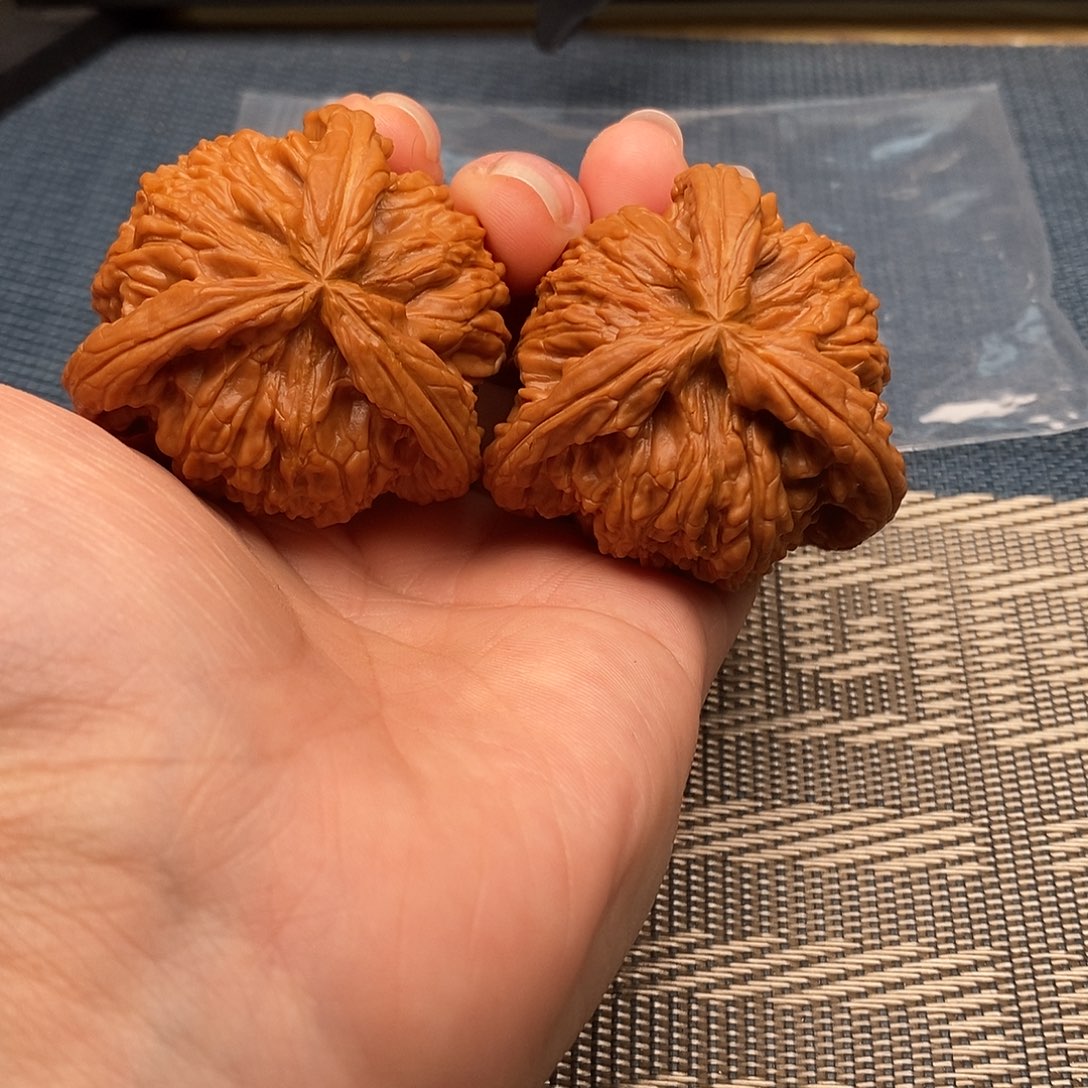 事***意吊坠文玩核桃三棱