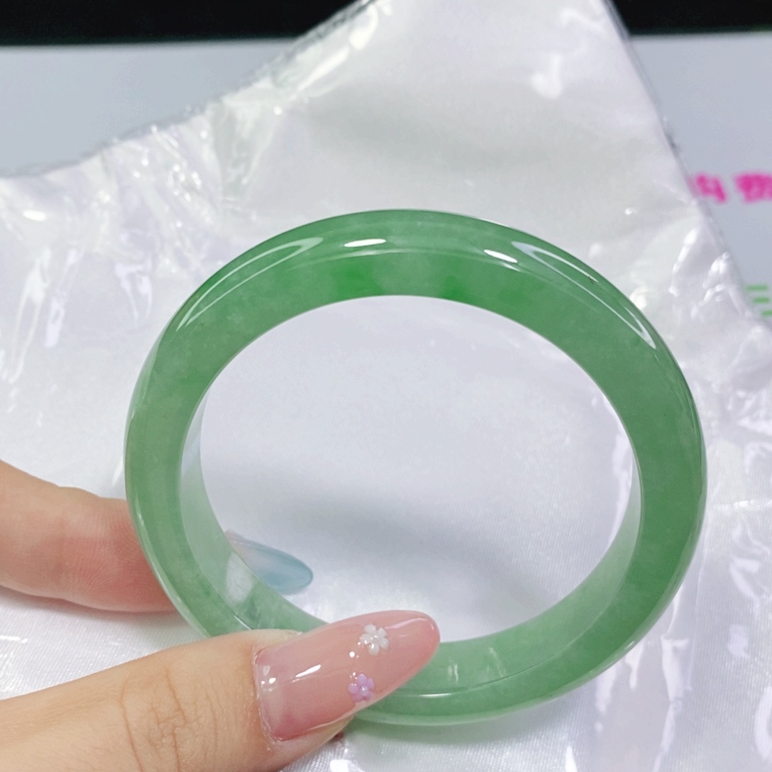 翡翠手镯未镶嵌53 53 53