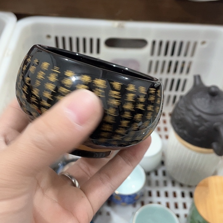 陶瓷茶具全部清清完回家过年