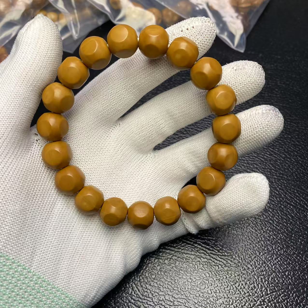 六方猴头核桃文玩手串