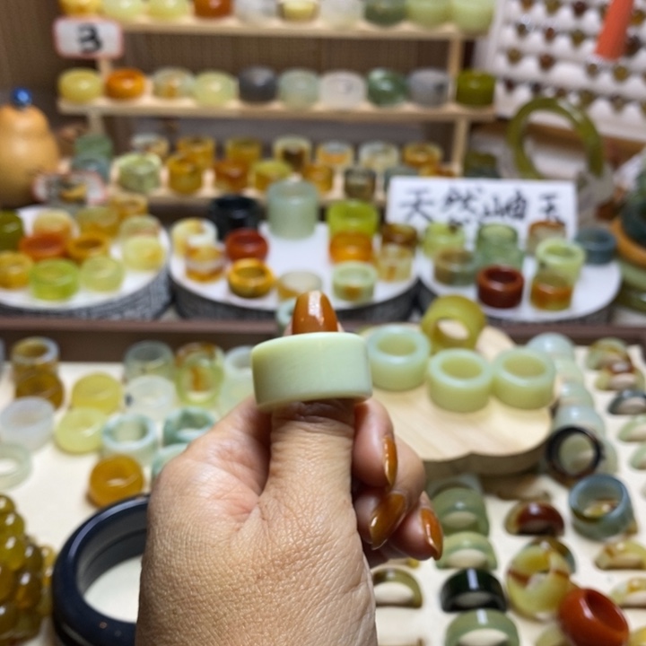 屿***风岫玉未镶嵌戒圈岫玉精品指环