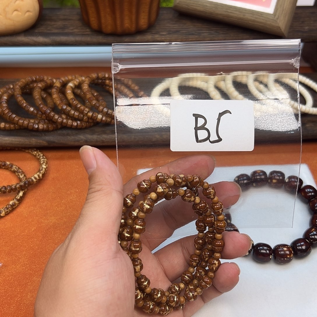 紫金鼠手串1实心一线天三花