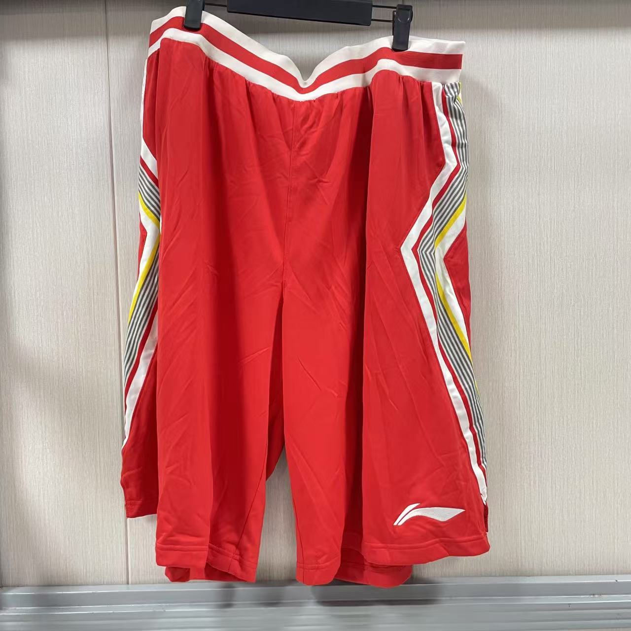 《购买前看详情B品》李宁男子夏季短裤休闲宽松舒适运动裤AAPH601