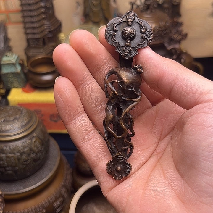 精美铜器点击下单