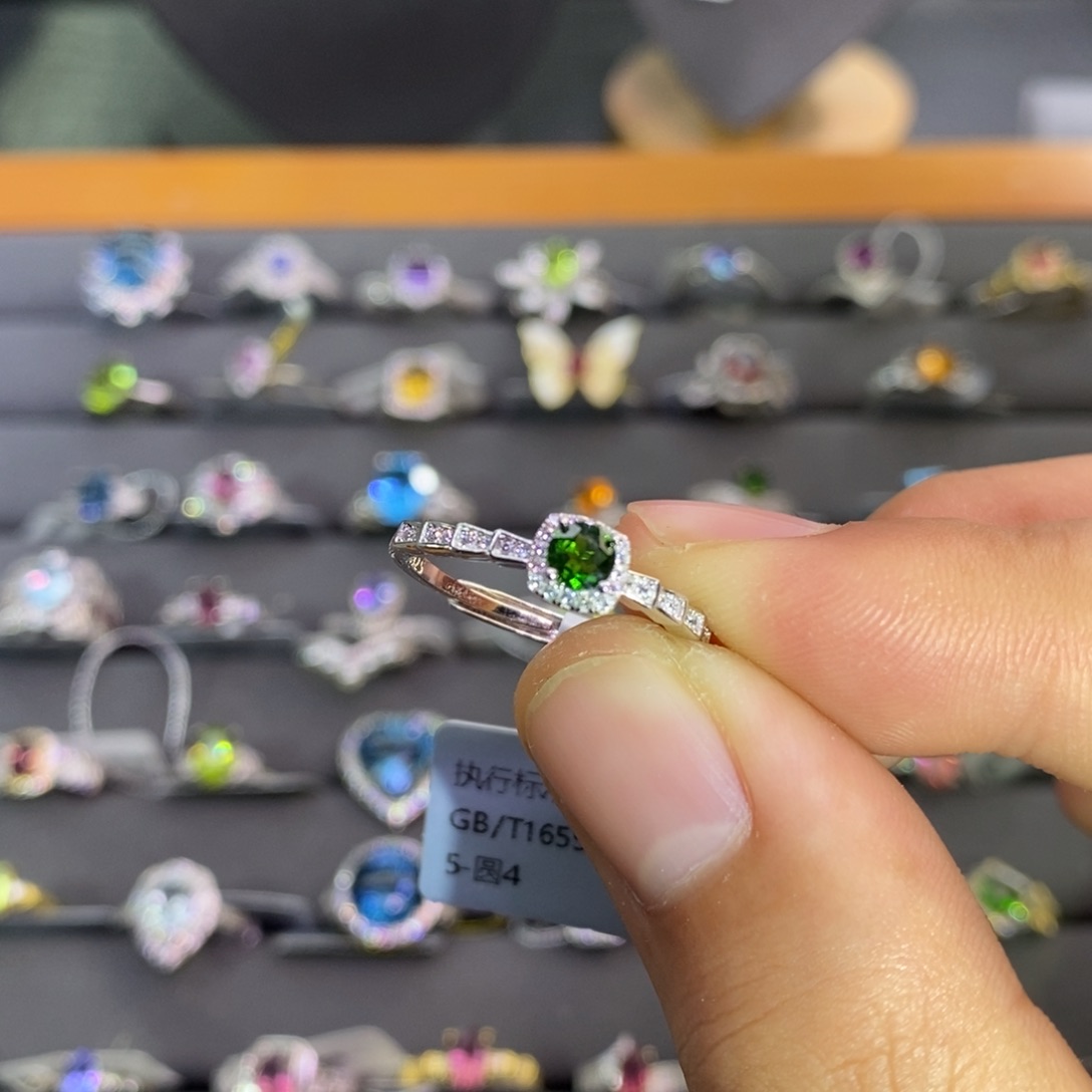 透辉石戒指圈口可调节银S925镶嵌