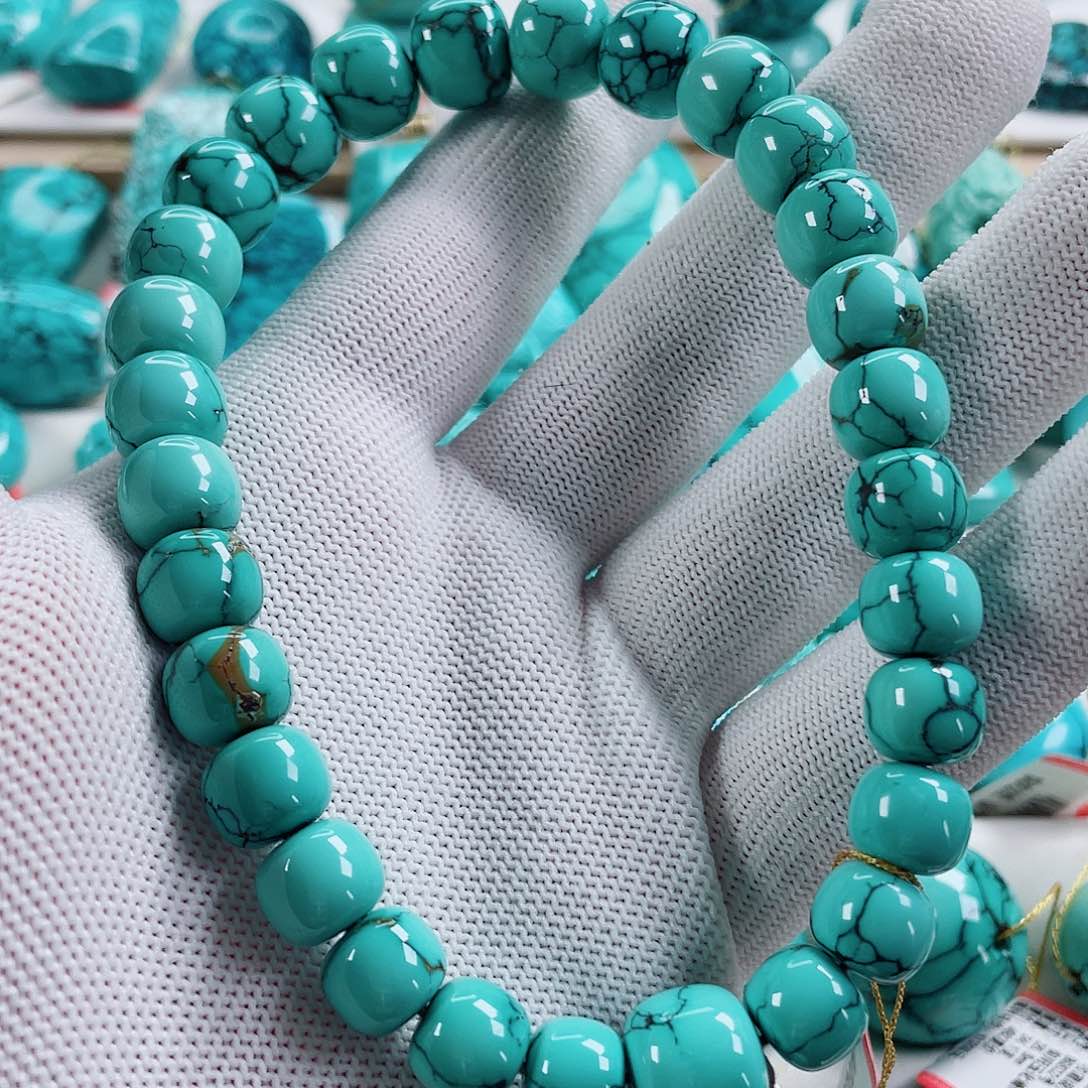 绿松石未镶嵌颈饰