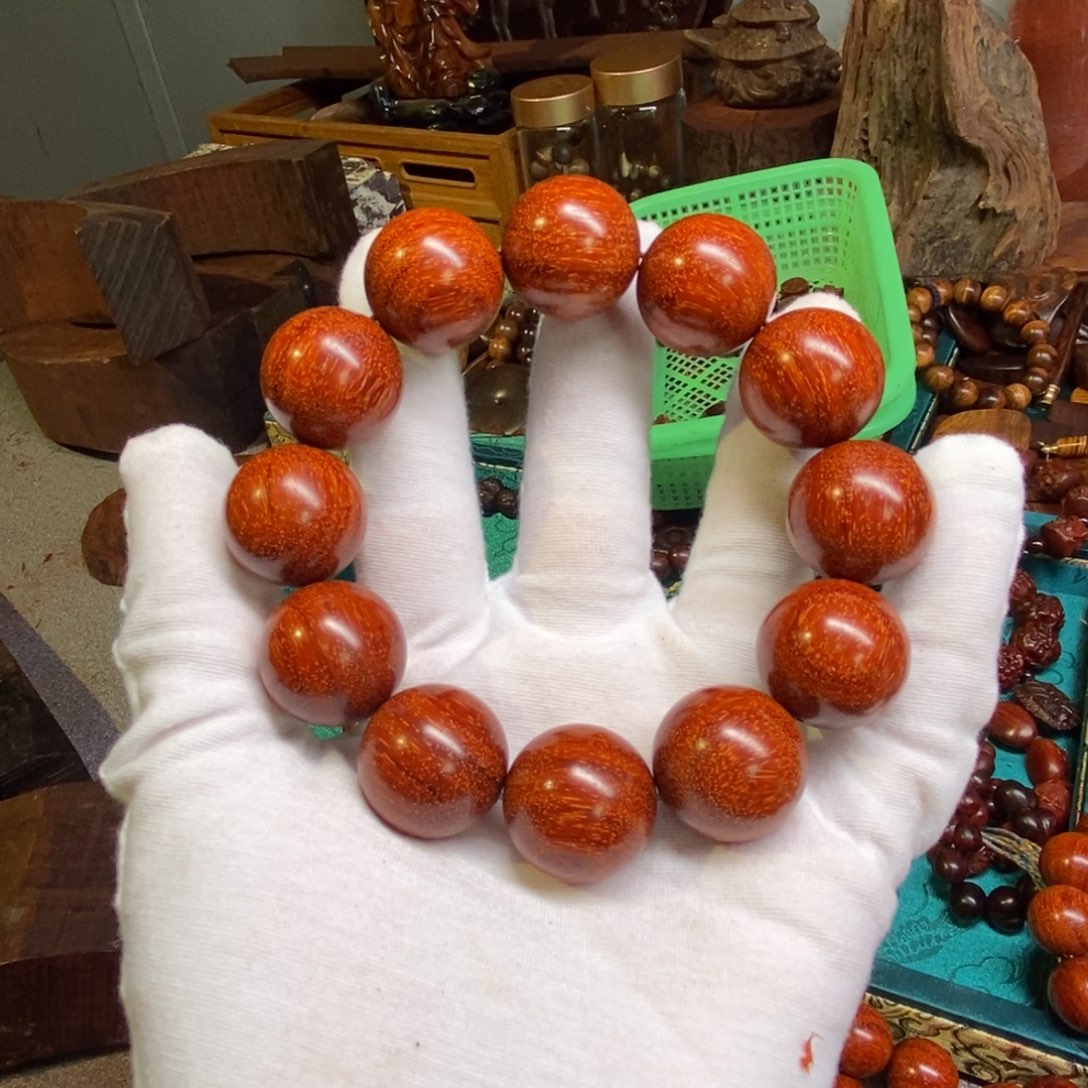 檀香紫檀（小叶紫檀）愚*?