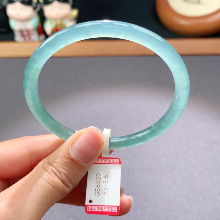 翡翠手镯未镶嵌天然翡翠手镯叮当镯