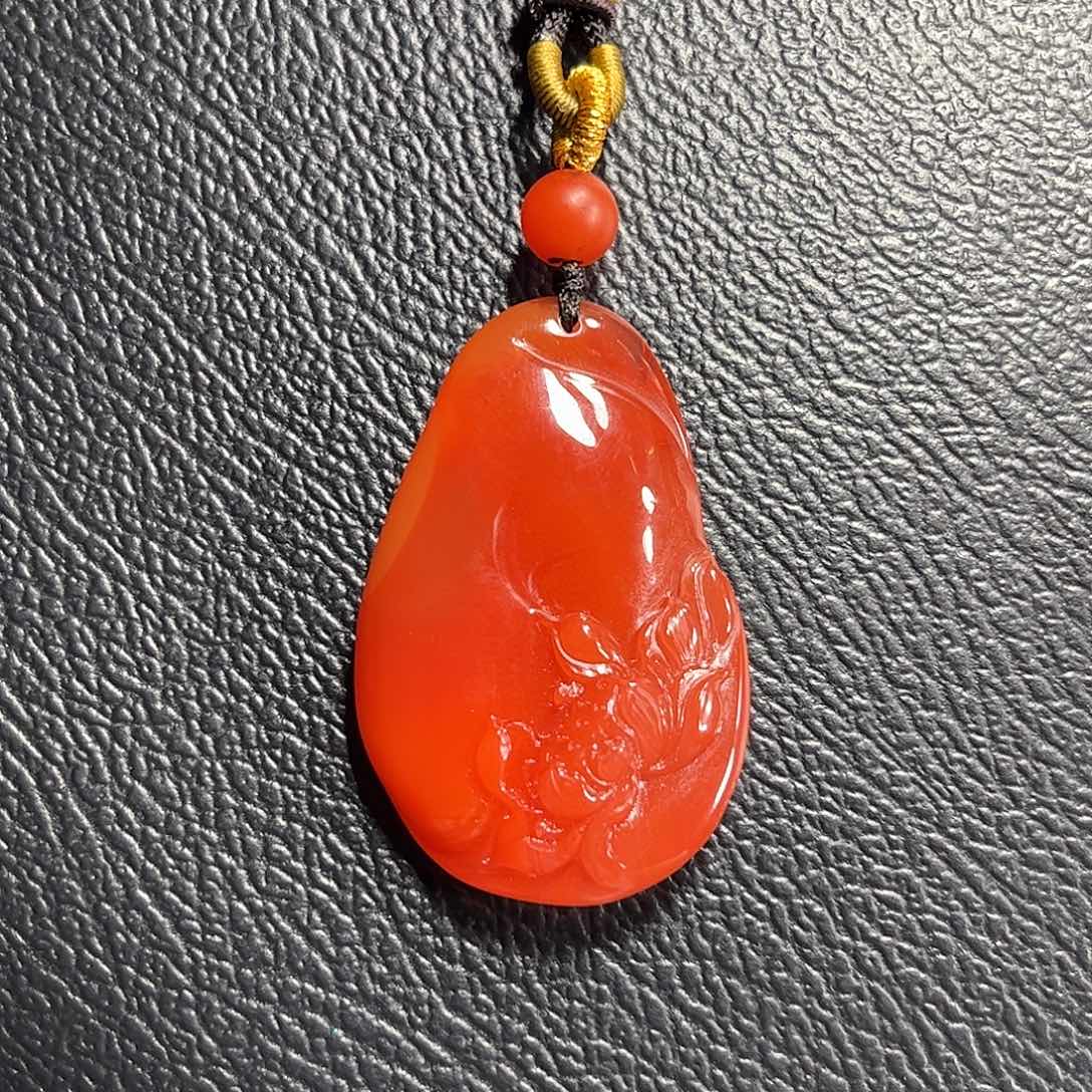 南红玛瑙莲花未镶嵌洞子料23克