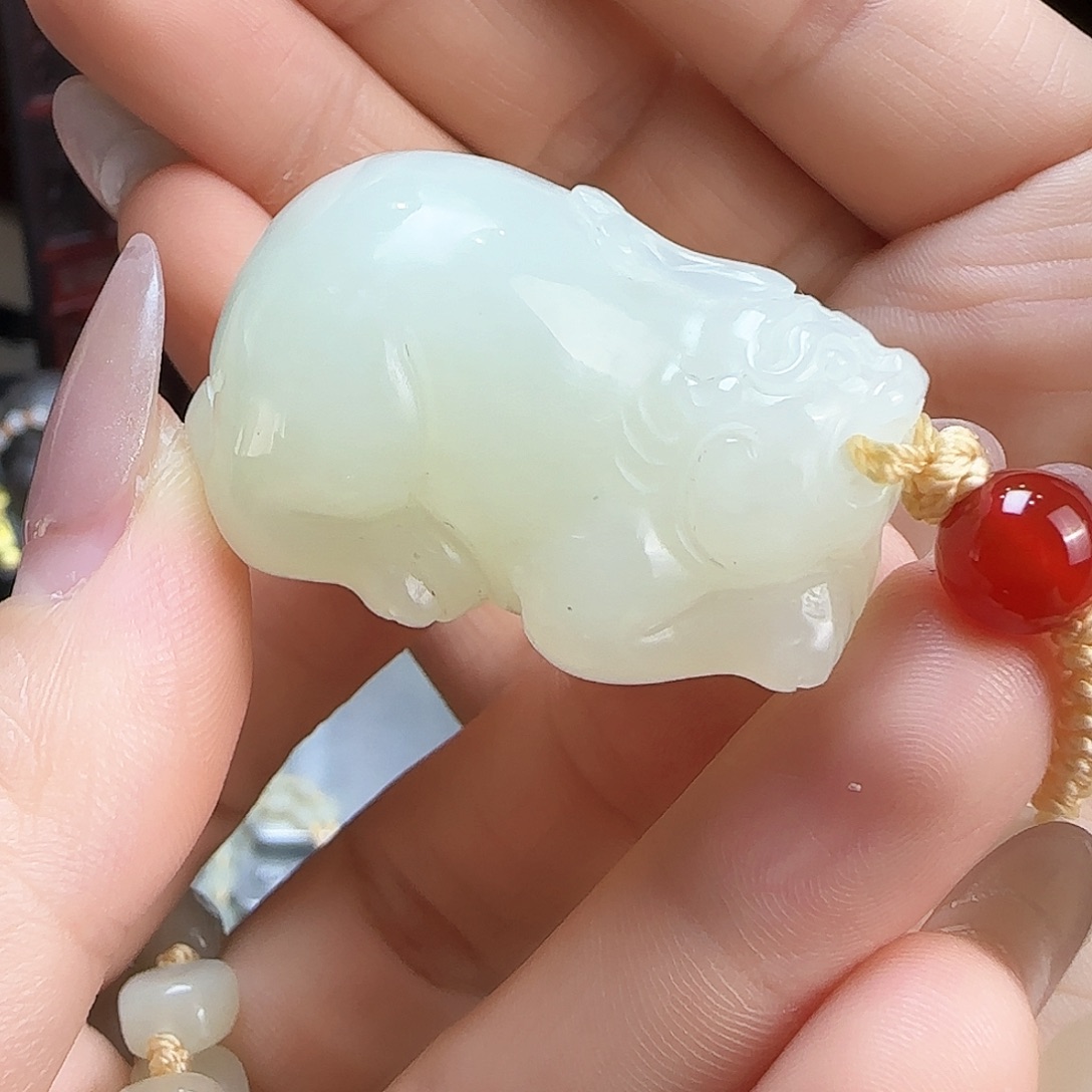 和田玉未镶嵌颈饰定制发货