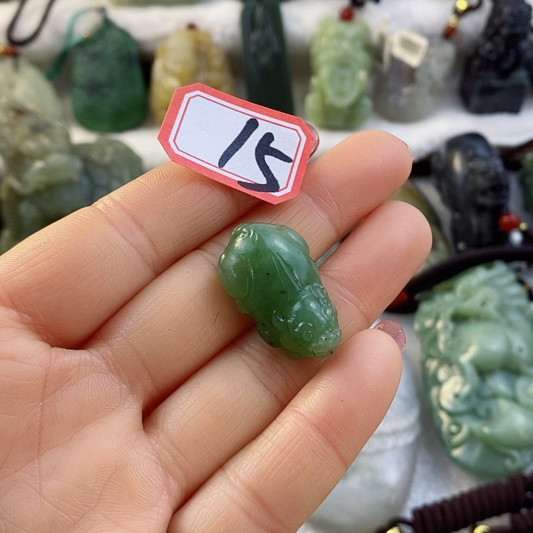 和田玉（糖玉）颈饰未镶嵌