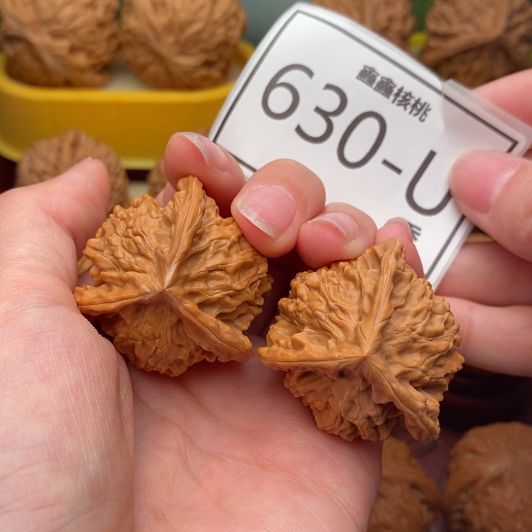 文玩核桃把件盘山奔37