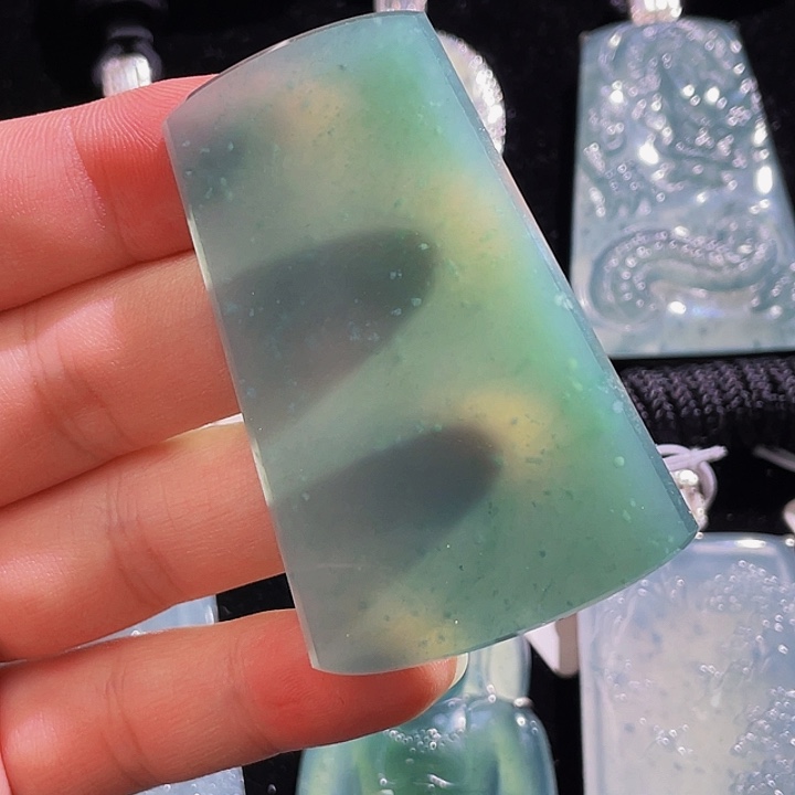 翡翠颈饰未镶嵌58，