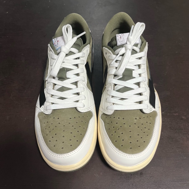 8.0米绿 42码配原盒 正品篮球鞋