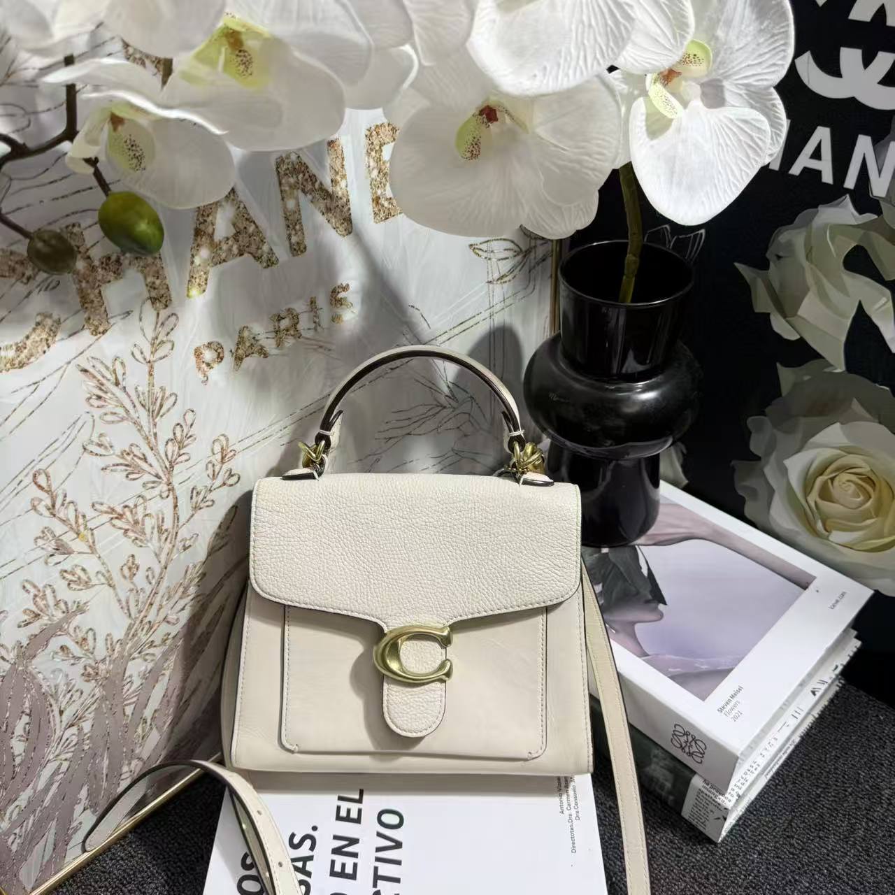 95新 COACH/蔻驰 蔻驰白色单肩包G25101493尺寸20x17