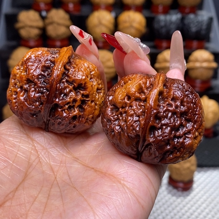 文玩核桃把件七彩大元宝52号