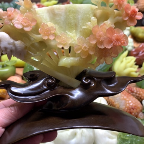 蛇纹石玉手把件未镶嵌