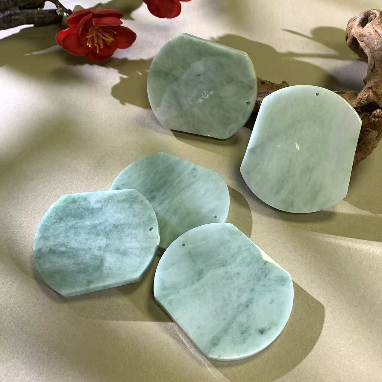 A5452【福嘟嘟珠宝】A货翡翠无事牌吊坠-配珠链-多样性只发一件