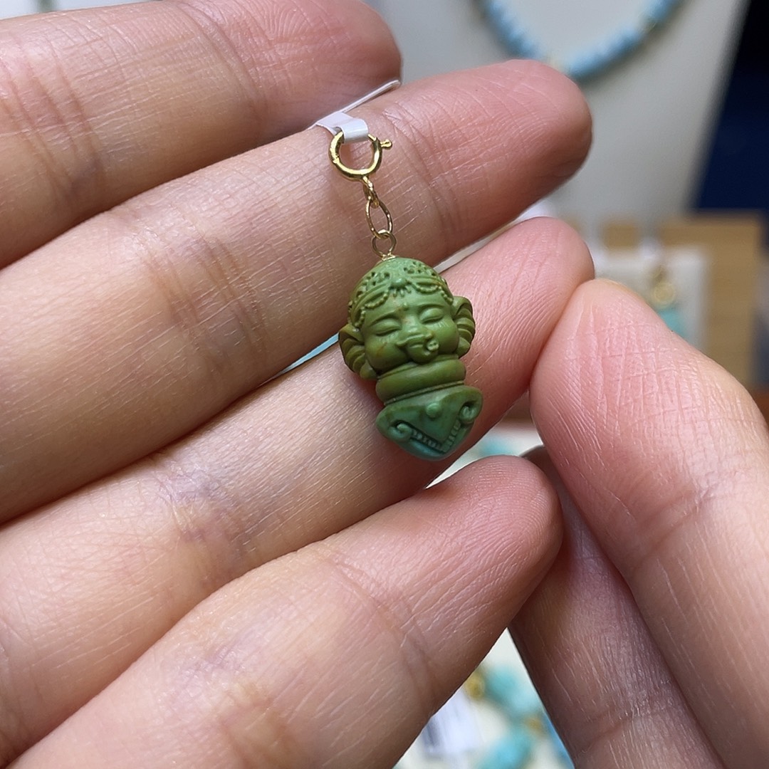绿松石18K金镶嵌吊坠