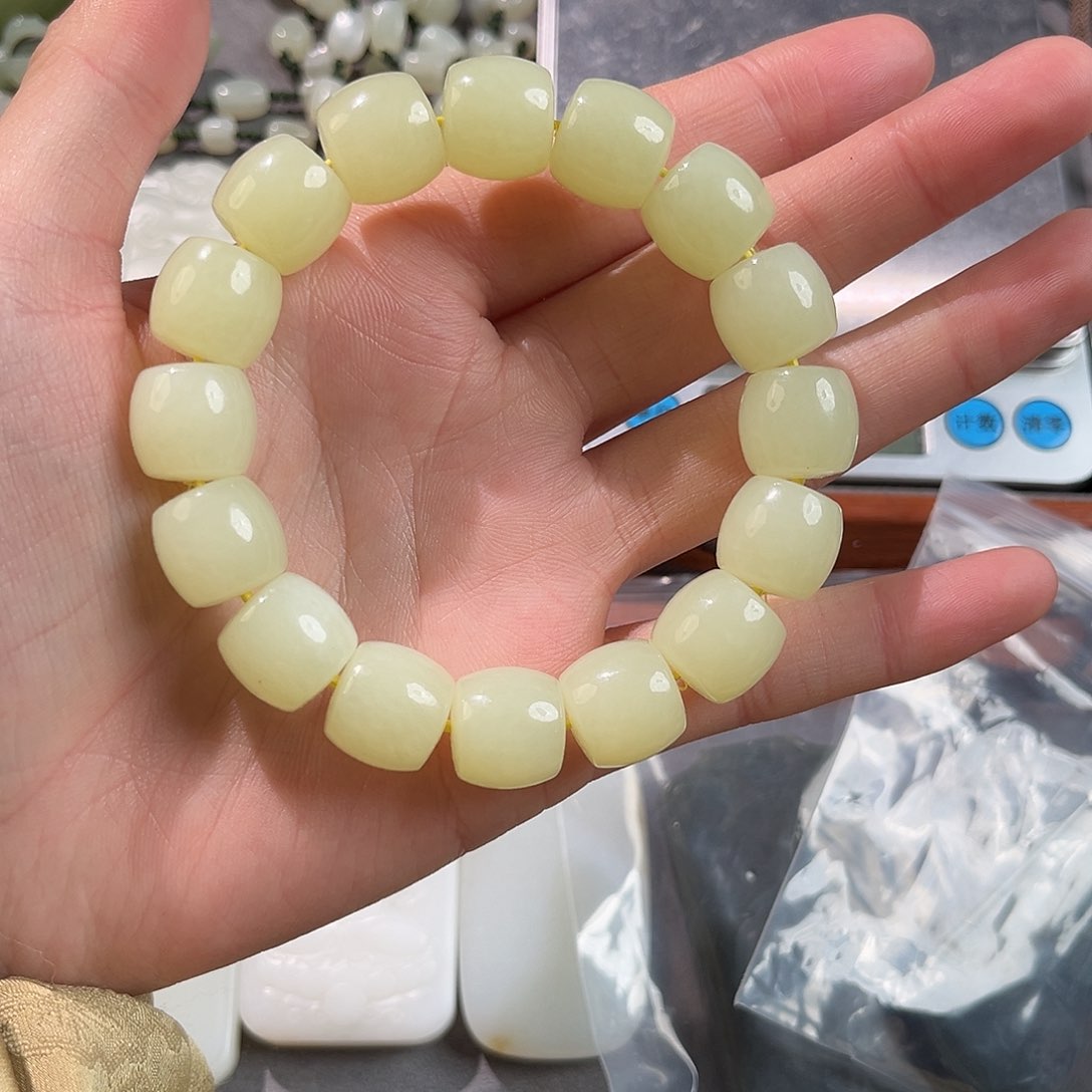 和田玉（黄玉）手链未镶嵌14直切