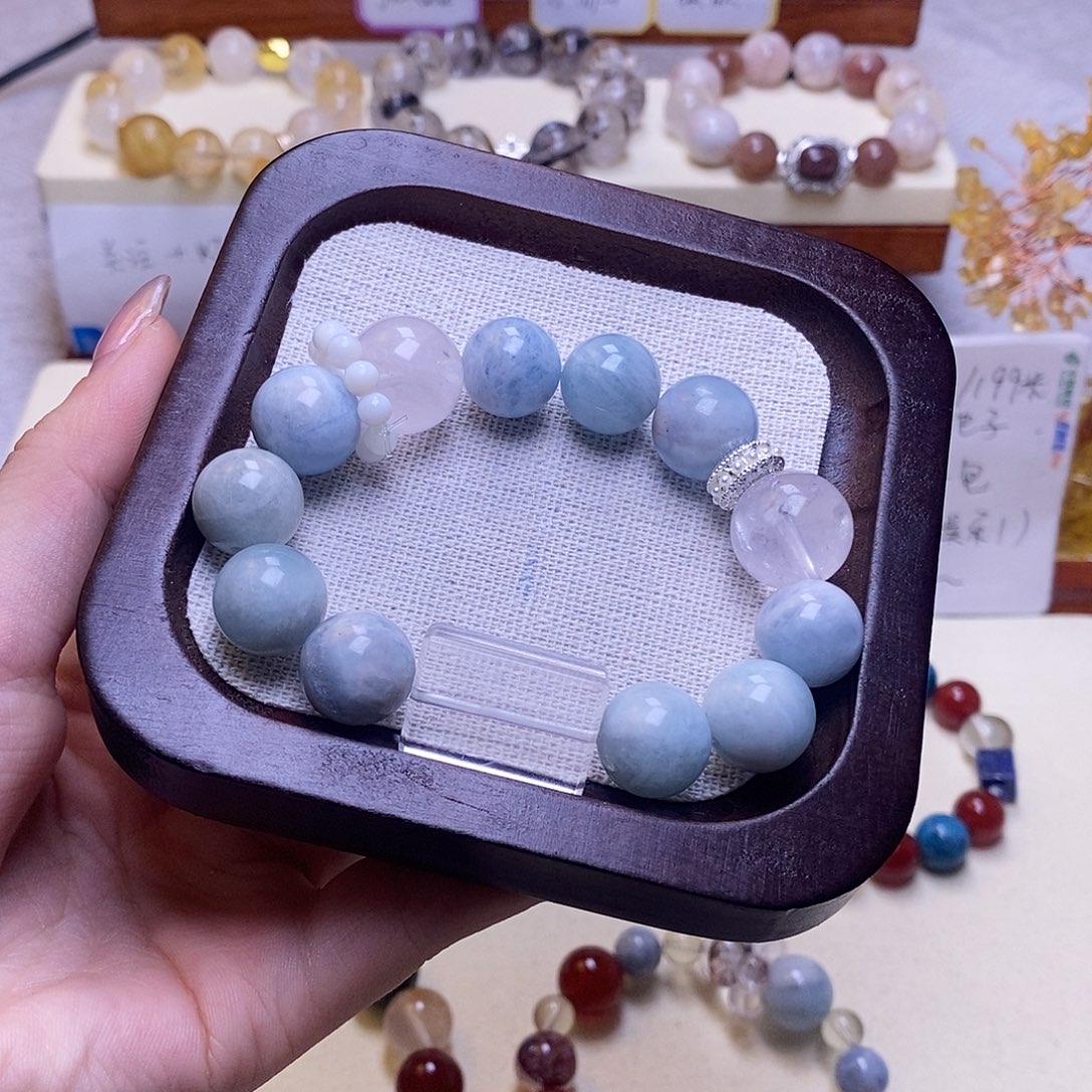 李****吊坠白玉菩提手串