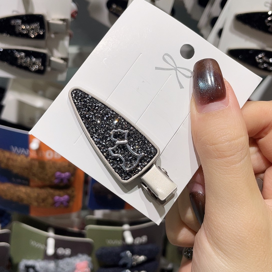 硅胶非金属枪色砂糖狗一只