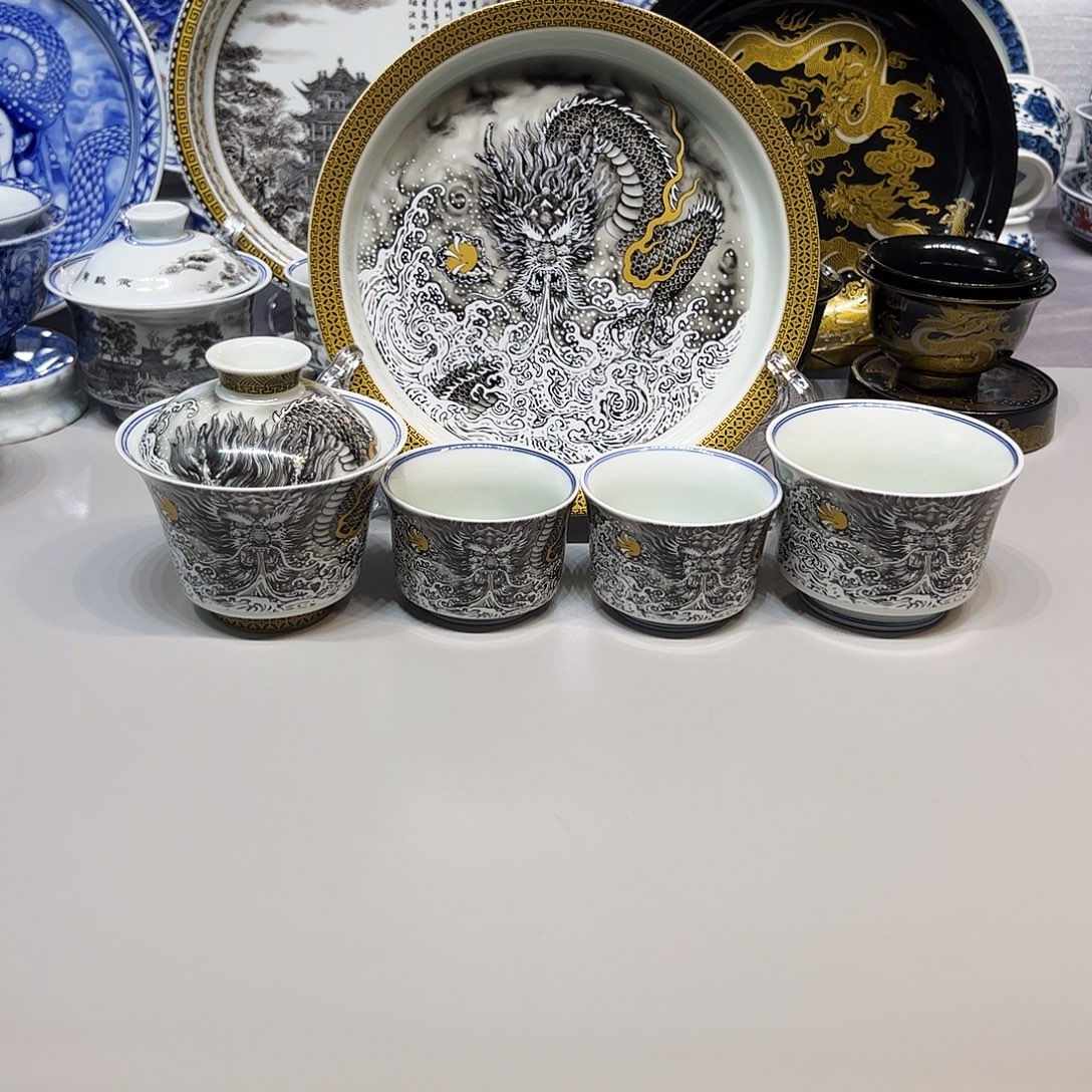 凉***心景德镇陶瓷艺术馆