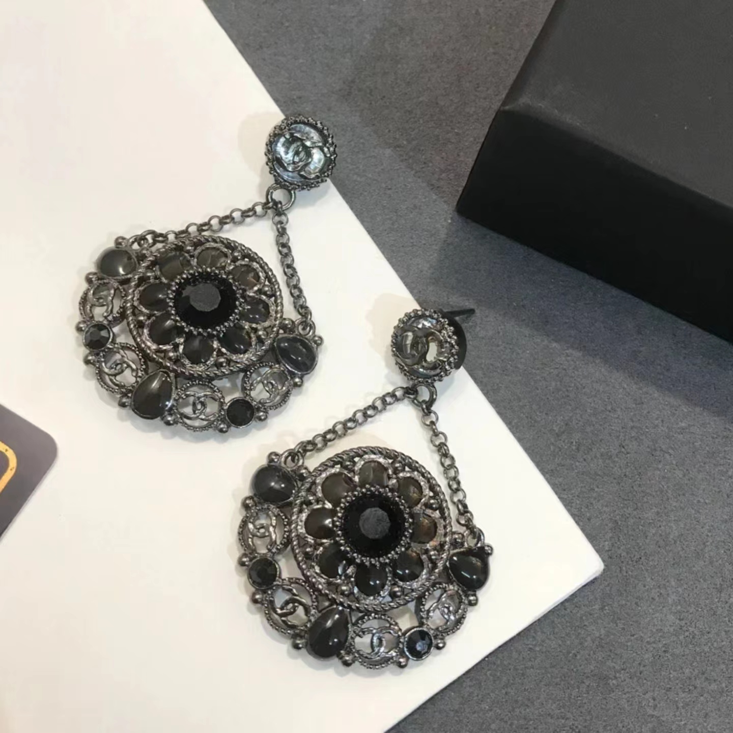 99新 Chanel/香奈儿 复古雕花重工耳坠/99新/xm21552