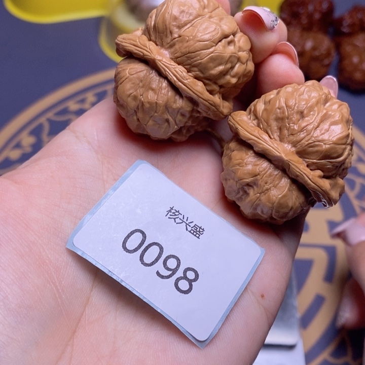 文玩核桃吊坠蛤蟆37.0098