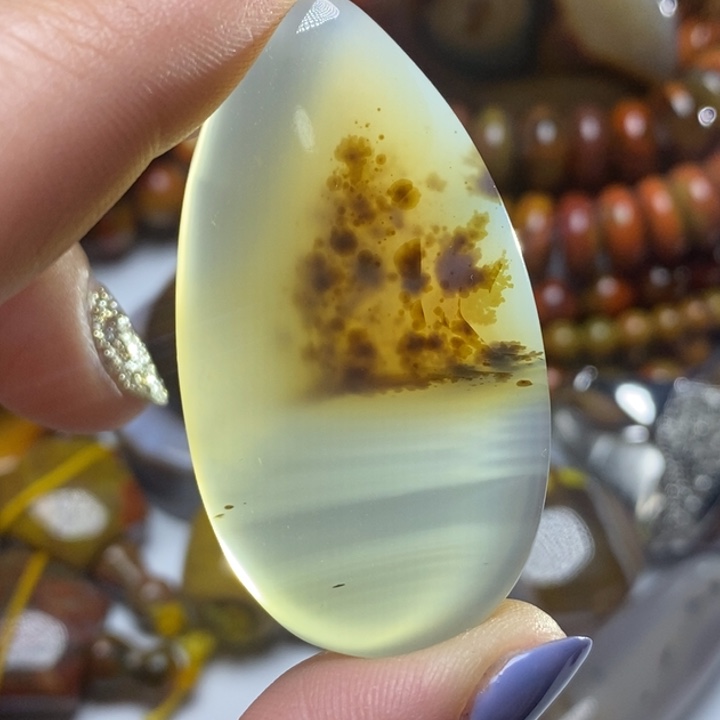 玛瑙/玉髓颈饰未镶嵌