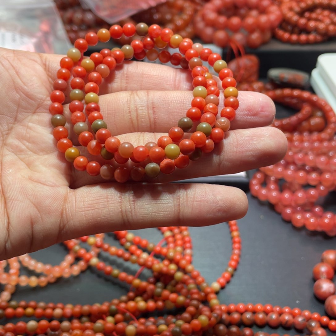 南红玛瑙手链未镶嵌