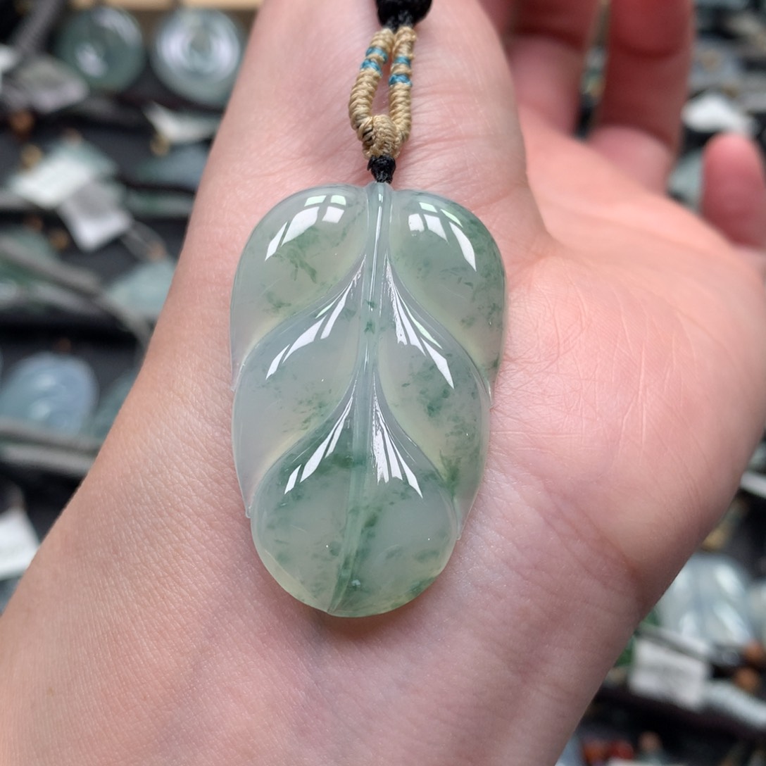 翡翠颈饰未镶嵌00000000000