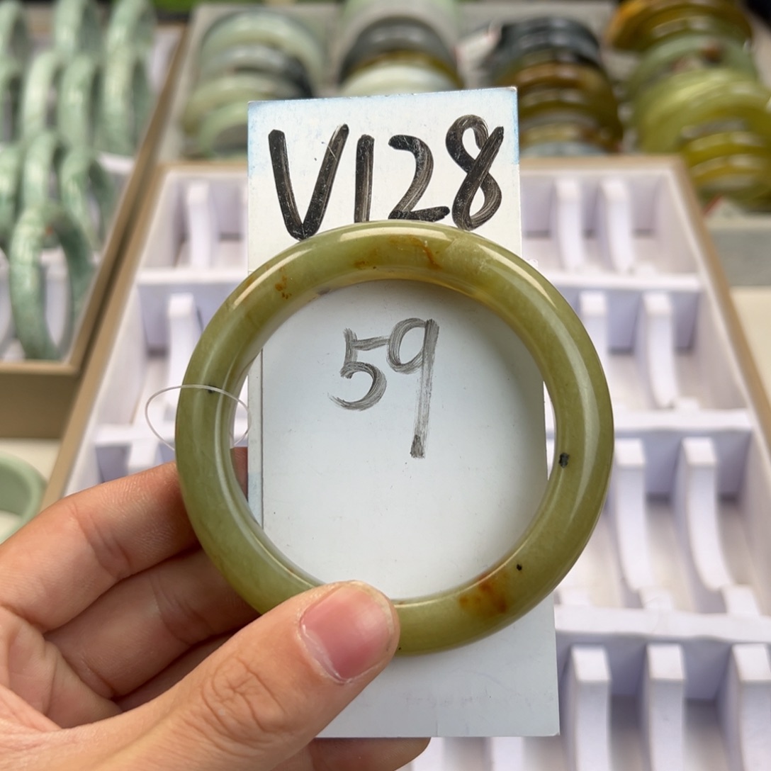 岫玉手镯未镶嵌天然岫玉微瑕