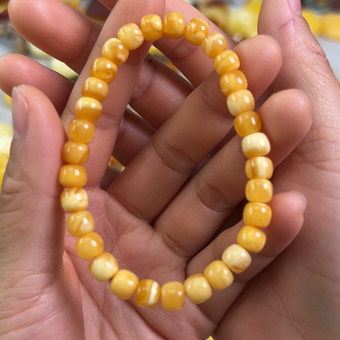 蜜蜡裸石未镶嵌蜜蜡