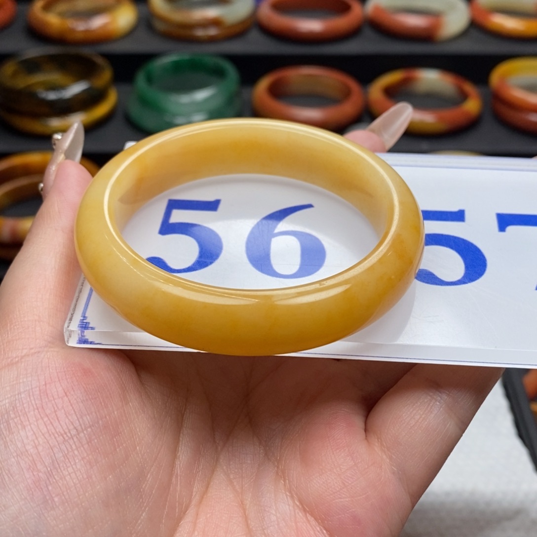 石英质玉（黄龙玉）手镯石纹未镶嵌