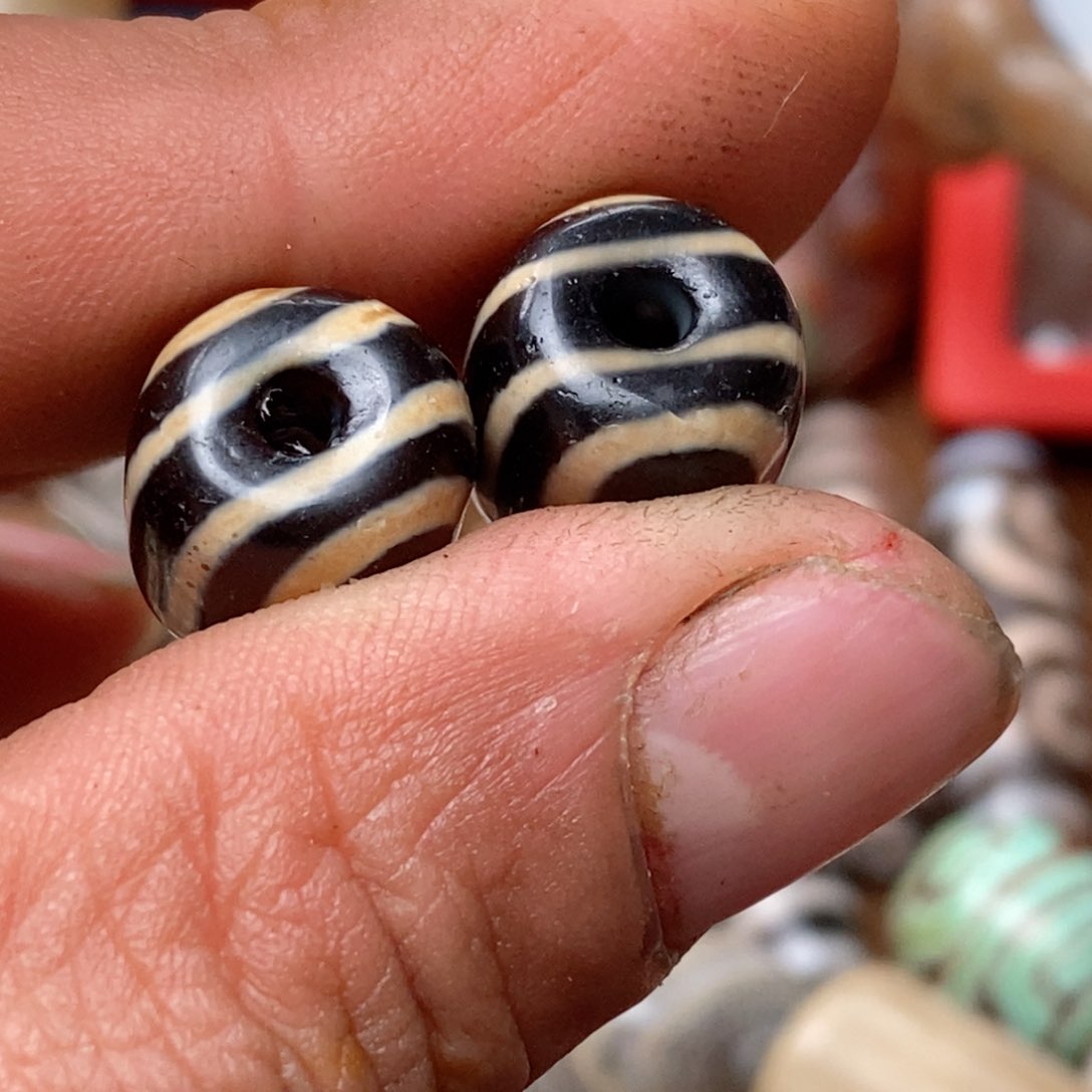 DIY琉璃珠子的颜色也很漂亮