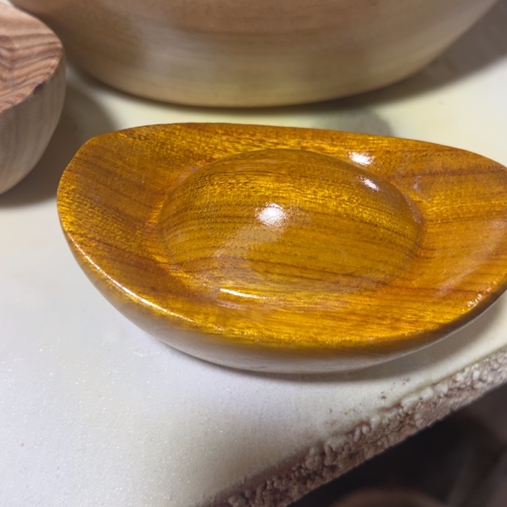 香樟木香樟木成品10cm元宝一个