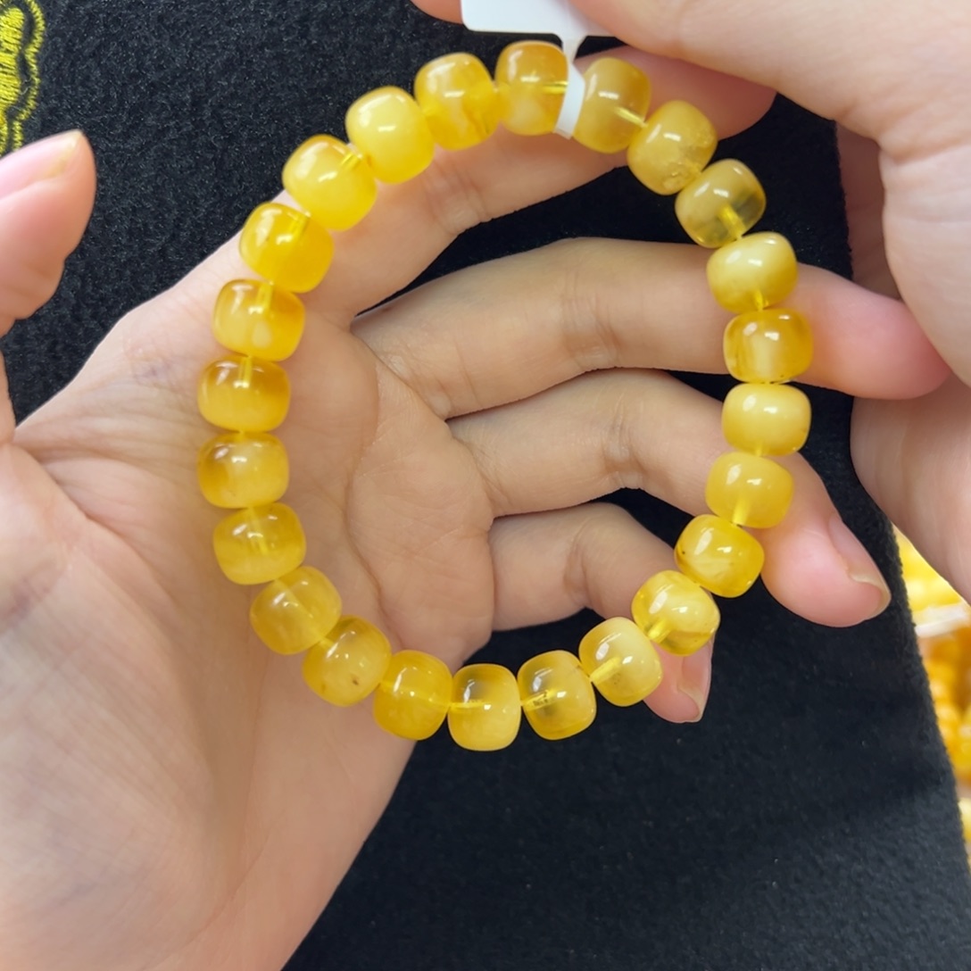 未镶嵌琥珀珠宝奇石